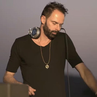 Alex Cruz Photo