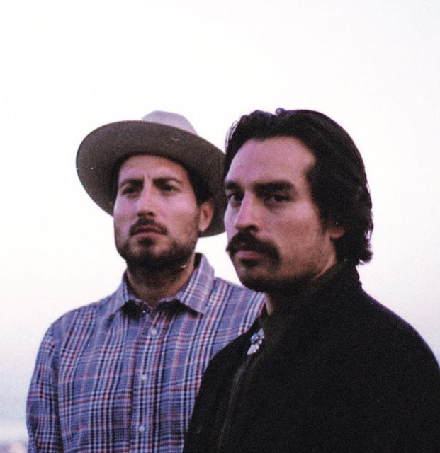 Hermanos Gutiérrez photo