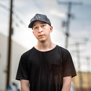 Luke Anders Photo