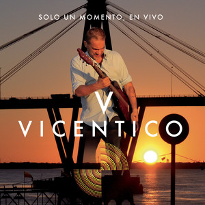 Solo un Momento (En Vivo) cover