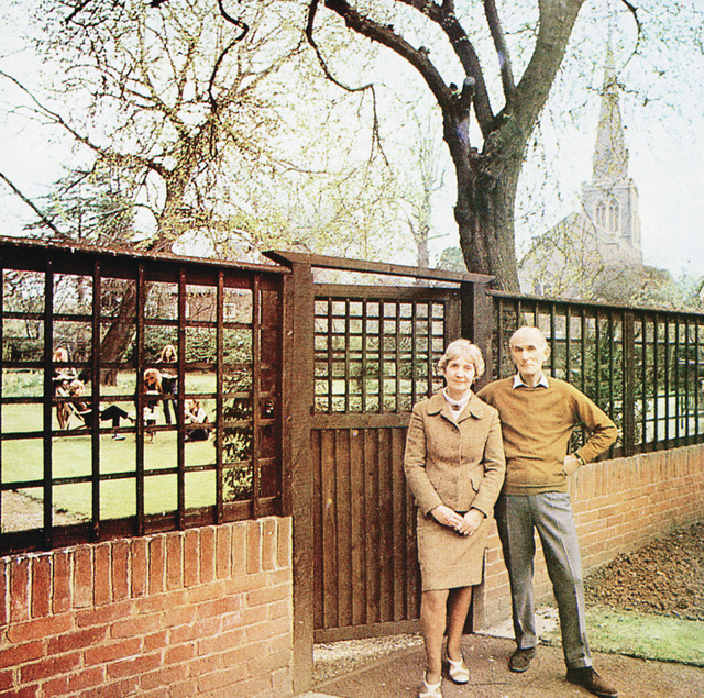 Unhalfbricking cover