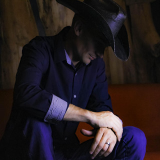 Patrick Gibson Photo
