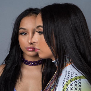 SiAngie Twins Photo