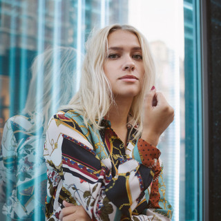 Elle Hollis Photo