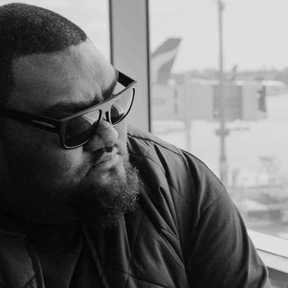 Tyson Tyler Photo