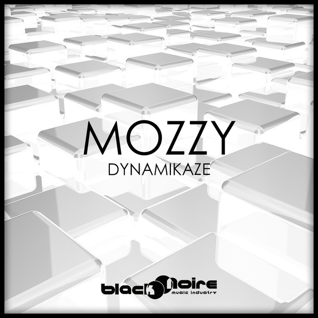 Dynamikaze