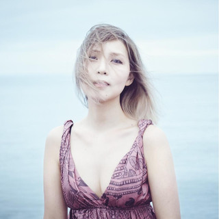世武裕子 Photo