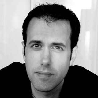 Gavin Luke Photo