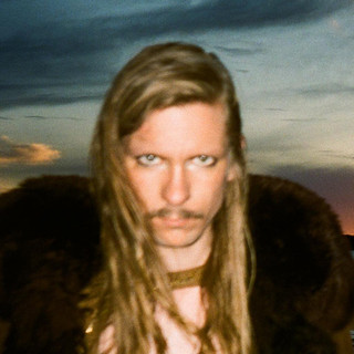 Einari Photo