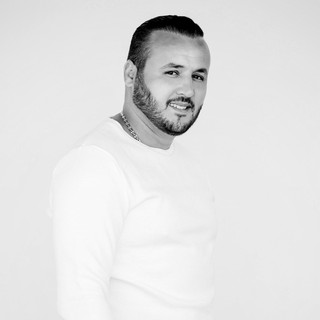 Naestro Photo
