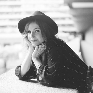 Nikki Loy Photo