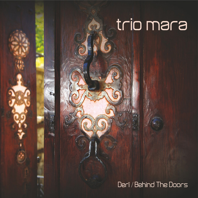 Trio Mara Photo