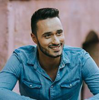 Aleks Ander Photo