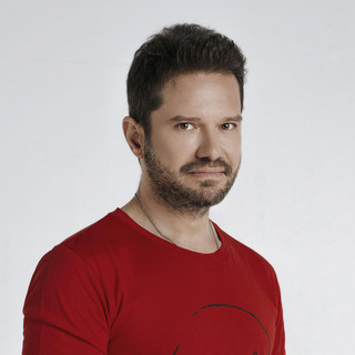 Ozan Doğulu Photo