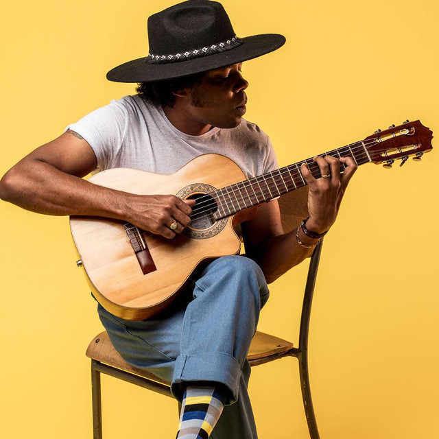 Álex Cuba photo