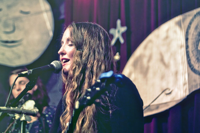 Alexa Woodward Photo