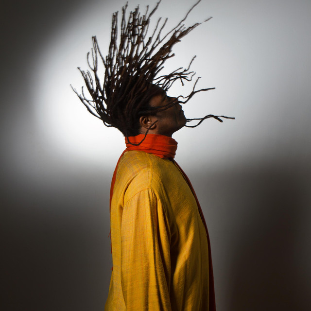 Ricardo Lemvo photo