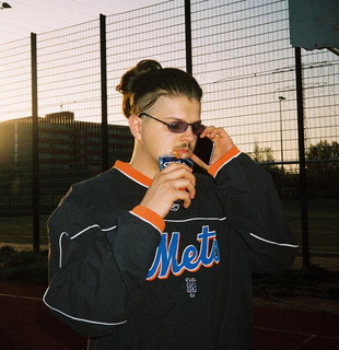 Hugo Nameless Photo