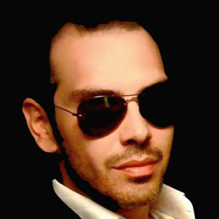 iamMANOLIS Photo