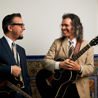 Los Hermanos Cubero Photo