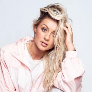 Alexa Goddard Photo