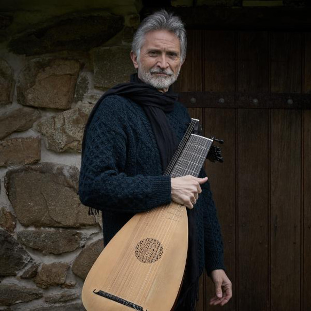Ronn McFarlane photo