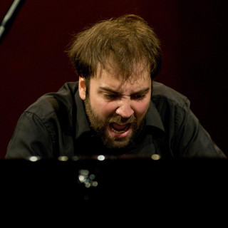 Alessandro Deljavan Photo