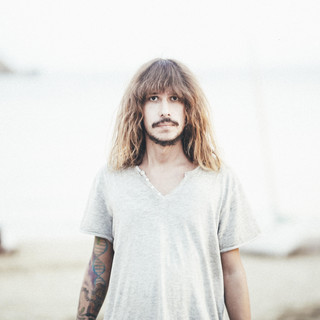 Estray Photo