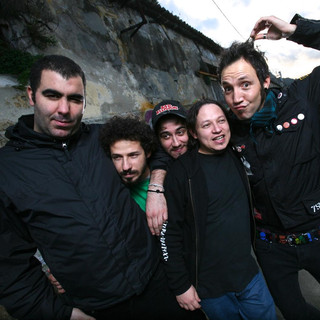 Decreto 77 Photo