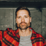 Walker Hayes profile