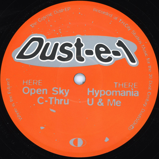 Dust-e-1 Photo