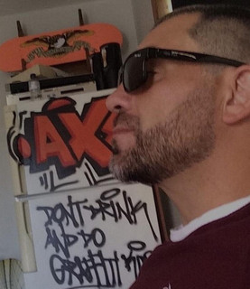 Axe Aklins Photo