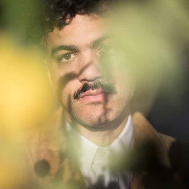 Alex Ferreira photo