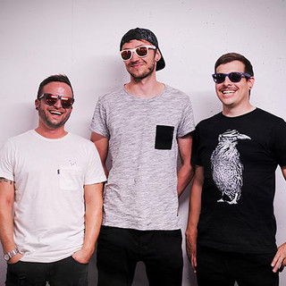 Glue Crew Photo