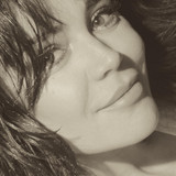 Flora Martínez profile