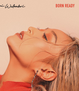 Rinni Wulandari Photo