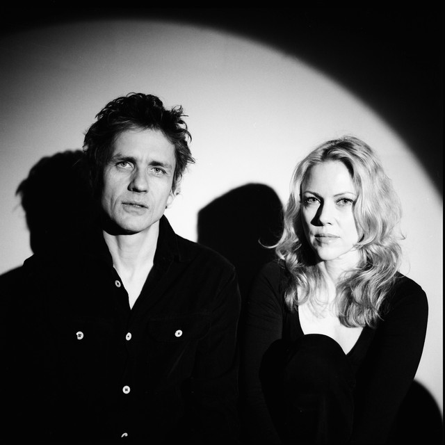 Dean & Britta photo