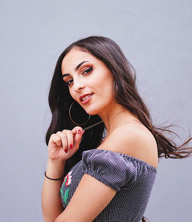 Elle J Photo