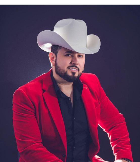 Roberto Tapia photo