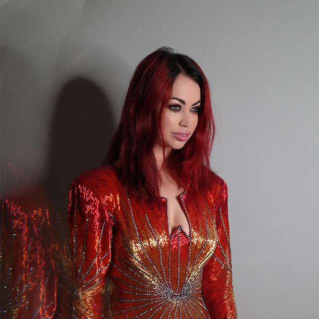 Aura Dione