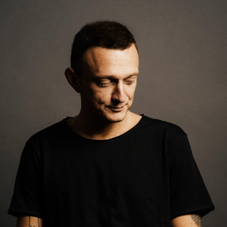 Yotam Avni Photo