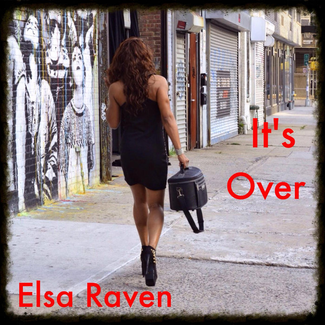 Elsa Raven Photo