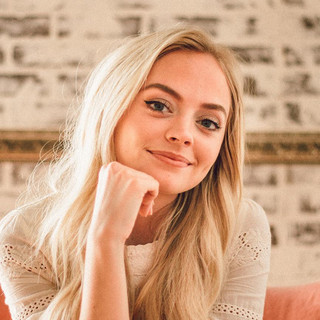 Madilyn Paige Photo