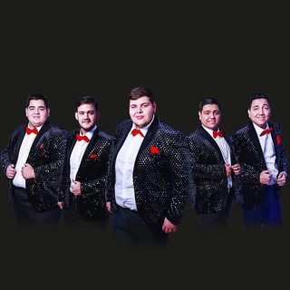 Grupo 100% Photo