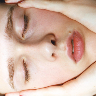 Lauren Auder Photo