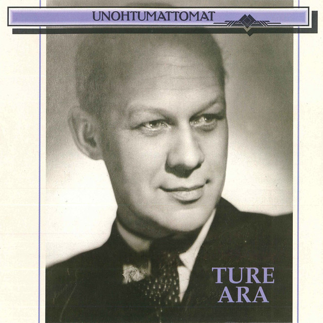 Ture Ara Photo