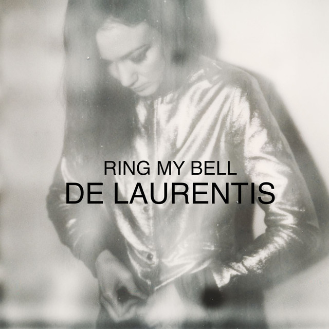 Résultat de recherche d'images pour "delaurentis ring my bell"