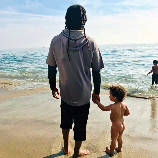 Musik Album 'Rebellion Rises'