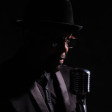 One Mic profile