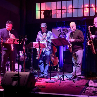 Rova Saxophone Quartet Photo